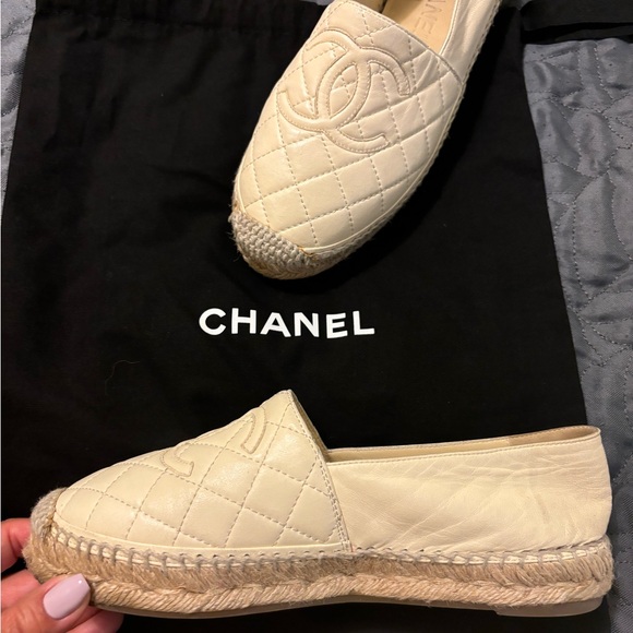 Chanel 36 Espadrilles ivory lambskin - Picture 2 of 14